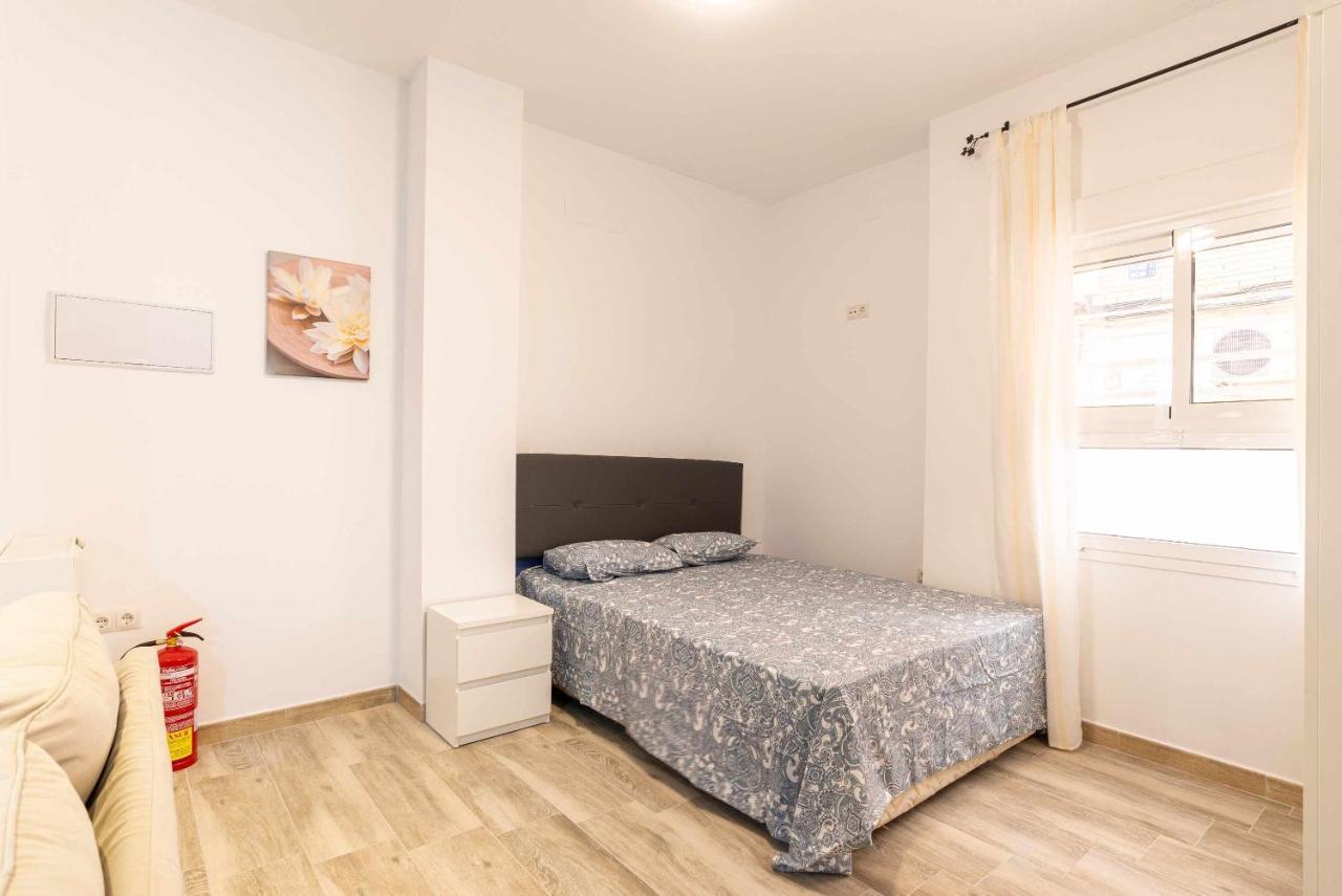 Vialia Suites Cinema Málaga Buitenkant foto